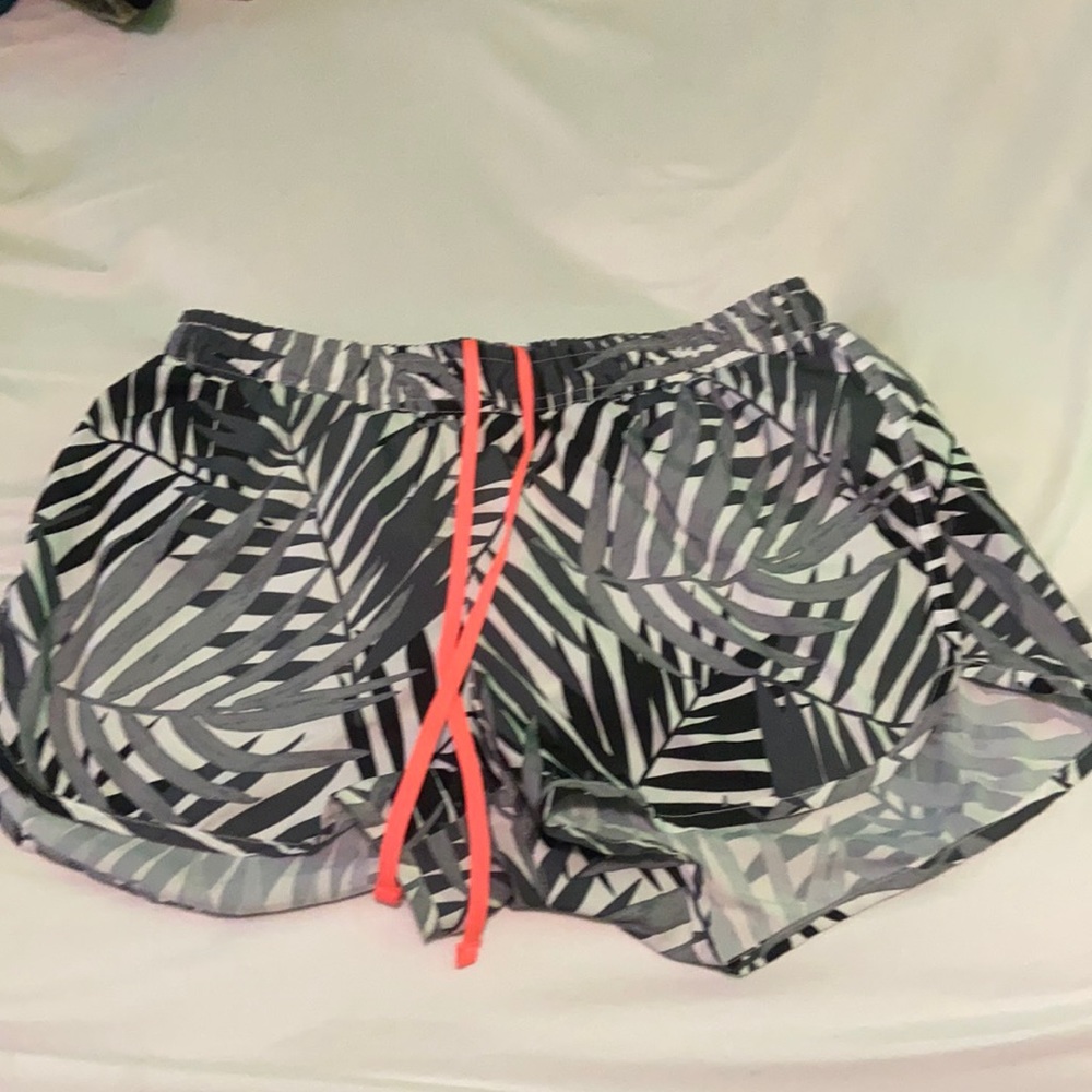 old navy active shorts